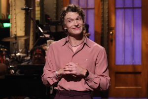 SNL na Central | Com Connor Storrie, Saturday Night Live recebe 11 indicações ao Emmy Awards 2026
